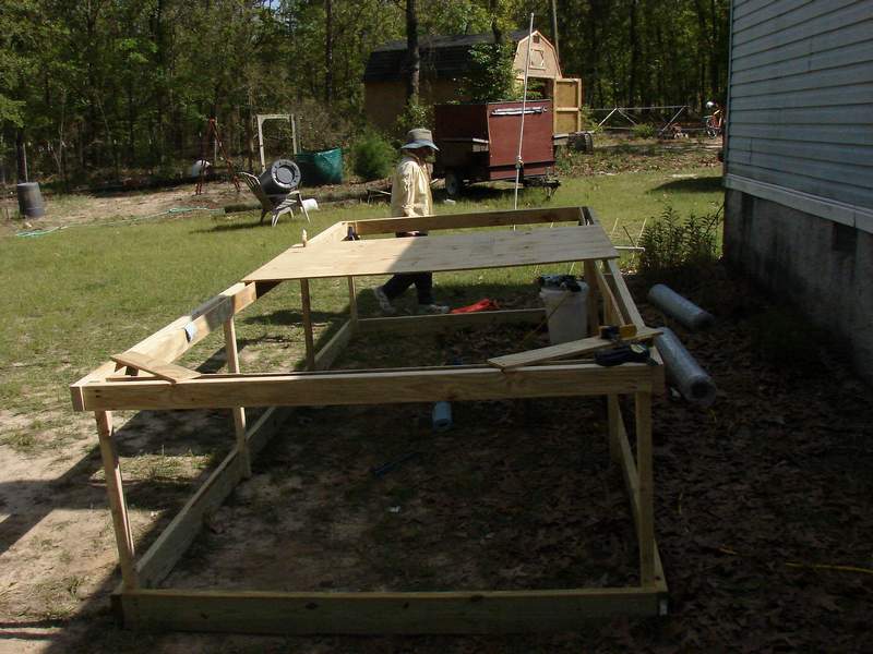 th_coop_build_21.jpg